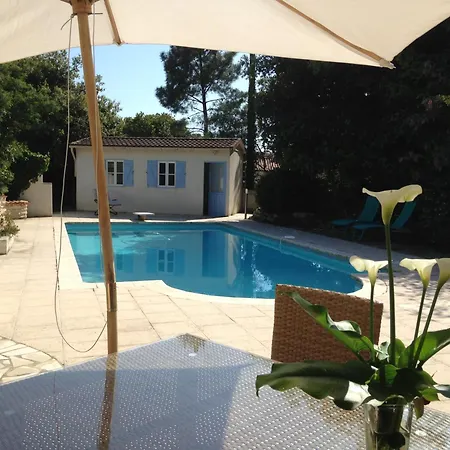 Jardin Arbore, Belle Maison Piscine *