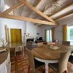 Holiday home Jardin Arbore, Belle Maison Piscine *