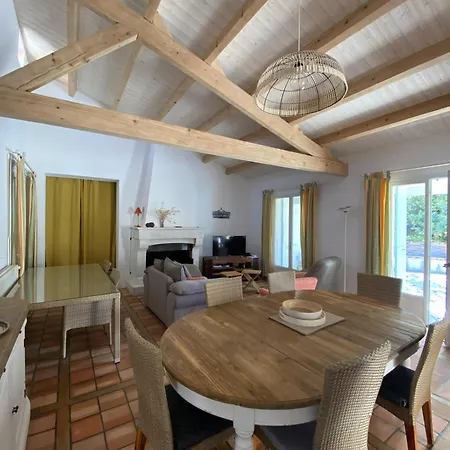 Jardin Arbore, Belle Maison Piscine 펜션 *